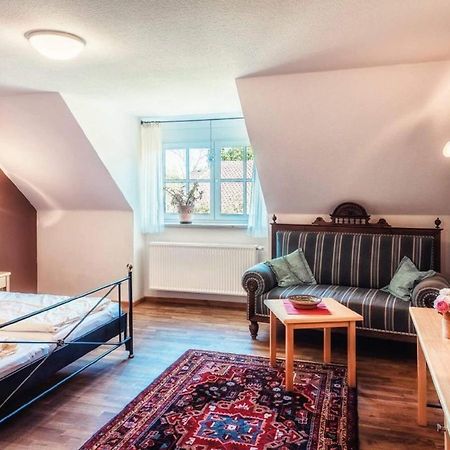 Pension Sankt Urban Sommerach Bagian luar foto