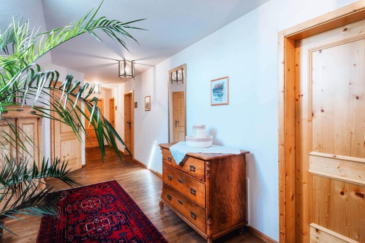 Pension Sankt Urban Sommerach Bagian luar foto