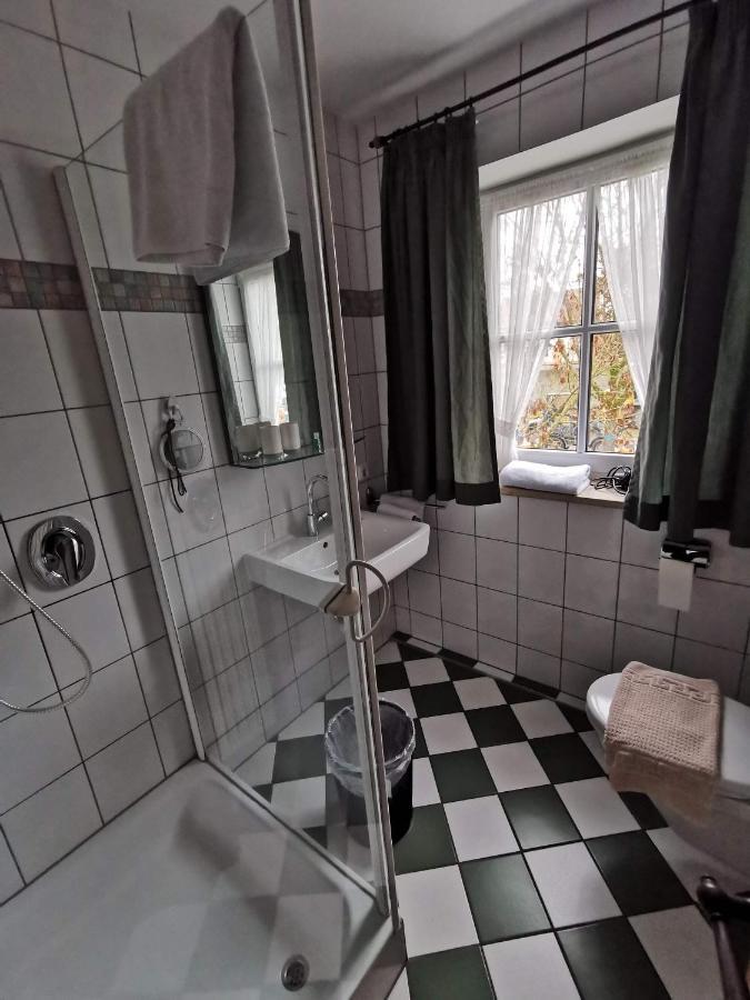 Pension Sankt Urban Sommerach Bagian luar foto