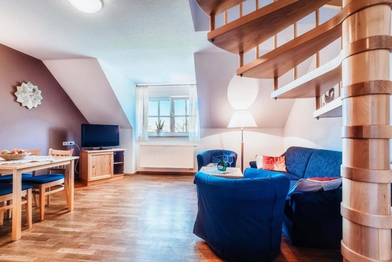 Pension Sankt Urban Sommerach Bagian luar foto
