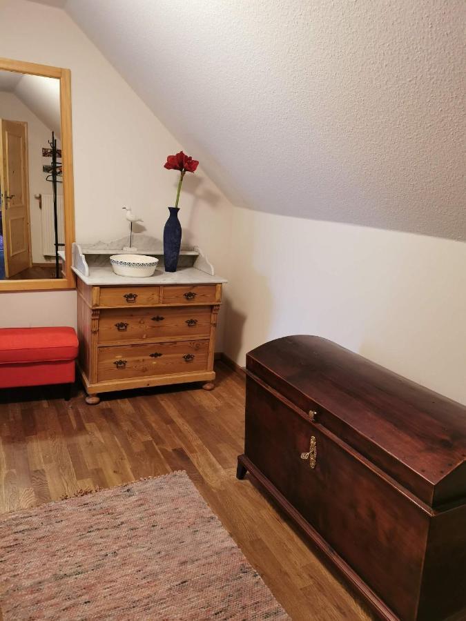 Pension Sankt Urban Sommerach Bagian luar foto
